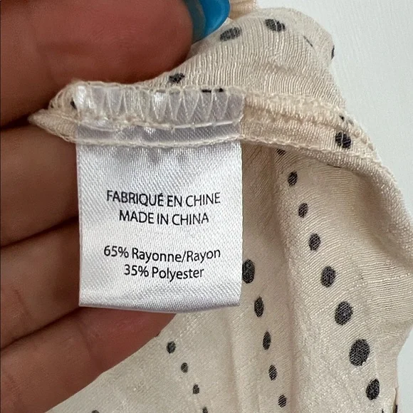 Elegant Beige Patterned Blouse - Picture 3 of 6